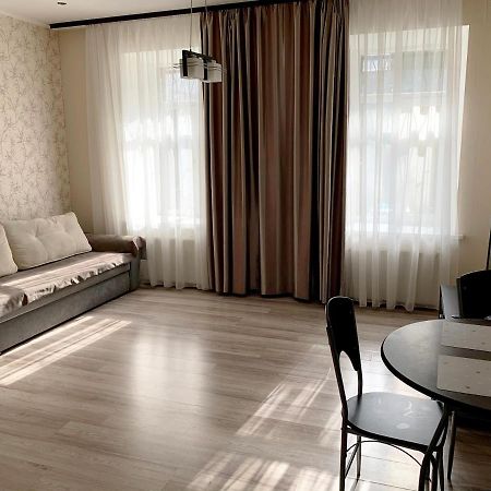 Excellent Apartment In The Center Of Odessa Buitenkant foto