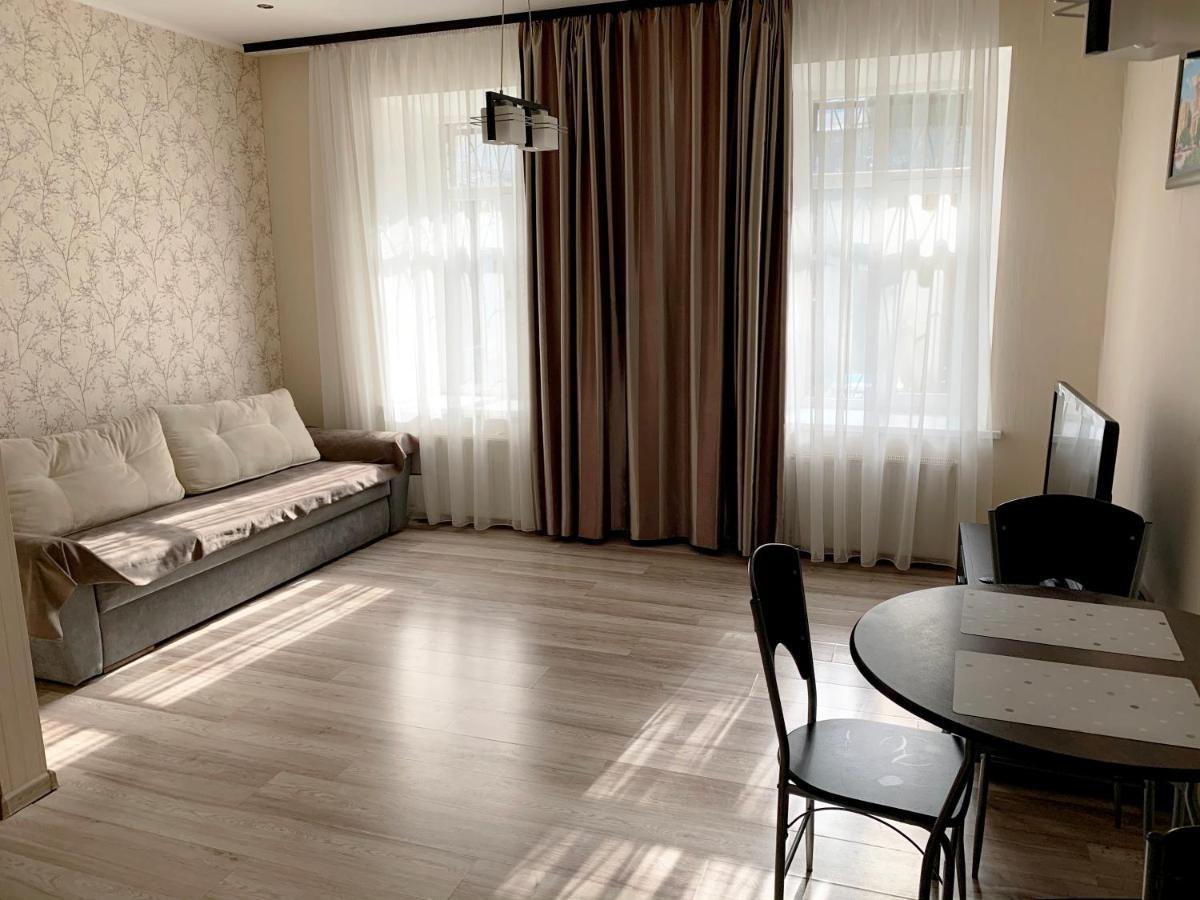 Excellent Apartment In The Center Of Odessa Buitenkant foto